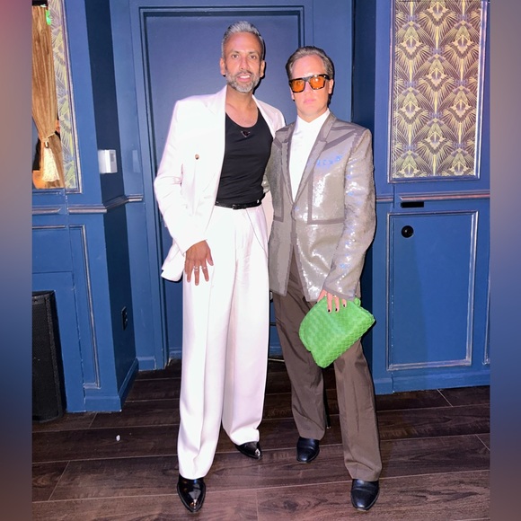 Martin; @TheFashionableCouple - Picture 7 of 16